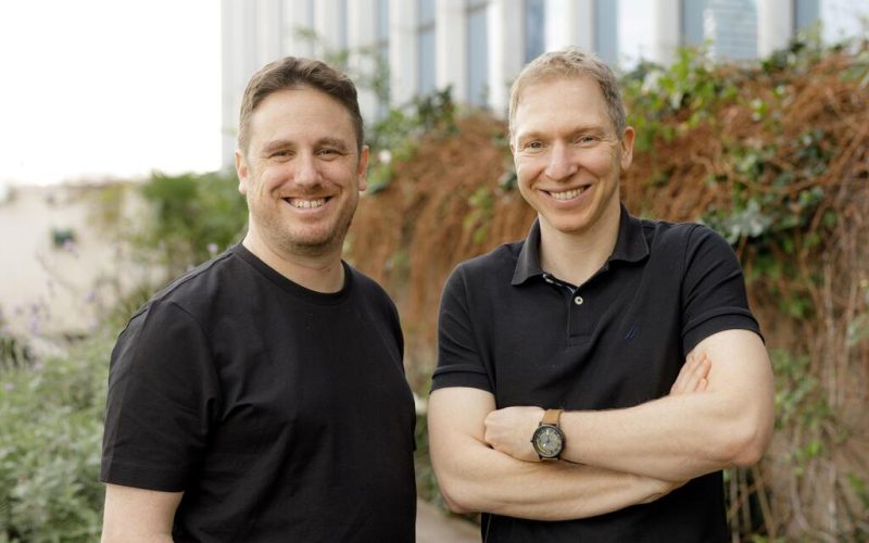 ryC47o961x_0_0_3000_2000_0_x-large